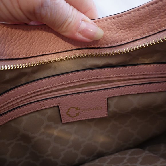 NEW ❤️ C. Wonder Shoulder Bag / Pink Pebbled Leather Cross B… - Picture 10 of 10